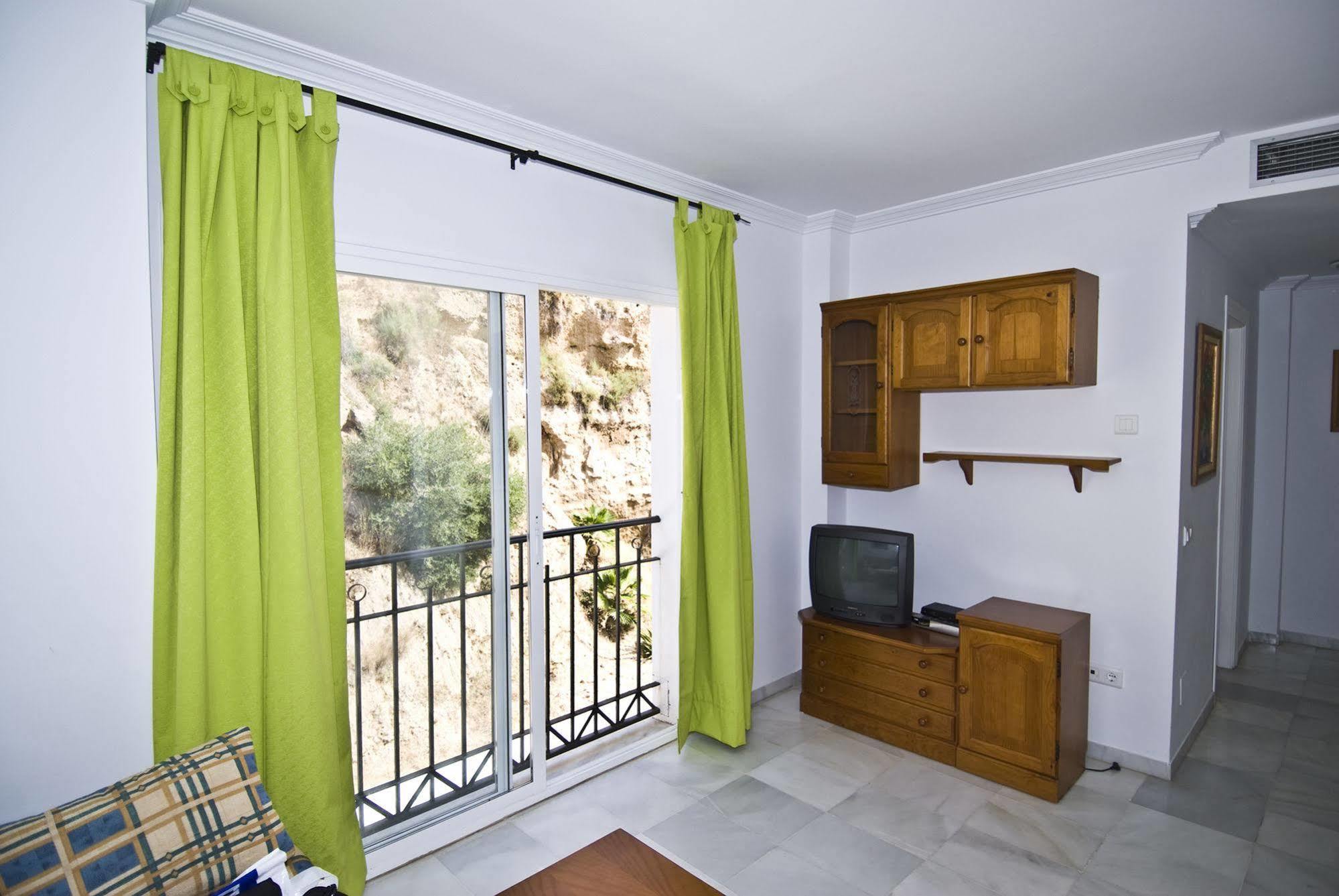 Apartamentos Hc Burriana Playa Nerja Exterior photo